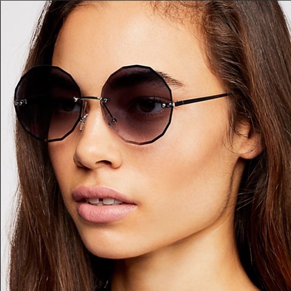 Free People Accessories - FREE PEOPLE glam girl sunglasses